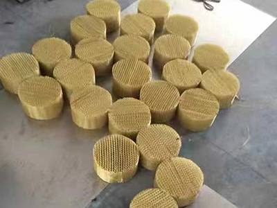 What Are the Applications of Structured Packing in Agrochemical Industry?